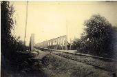 Vigilant el pont del tren al Prat, anys 1900