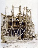 Treballs Paperera Espanyola fent bastides futur diposit d'aigua  anys 1920