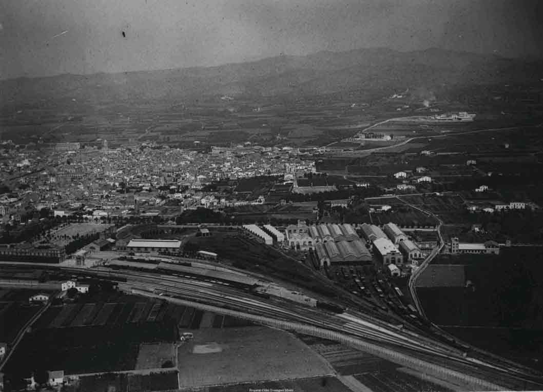Vilanova i la Geltru, estacio de tren en primer pla